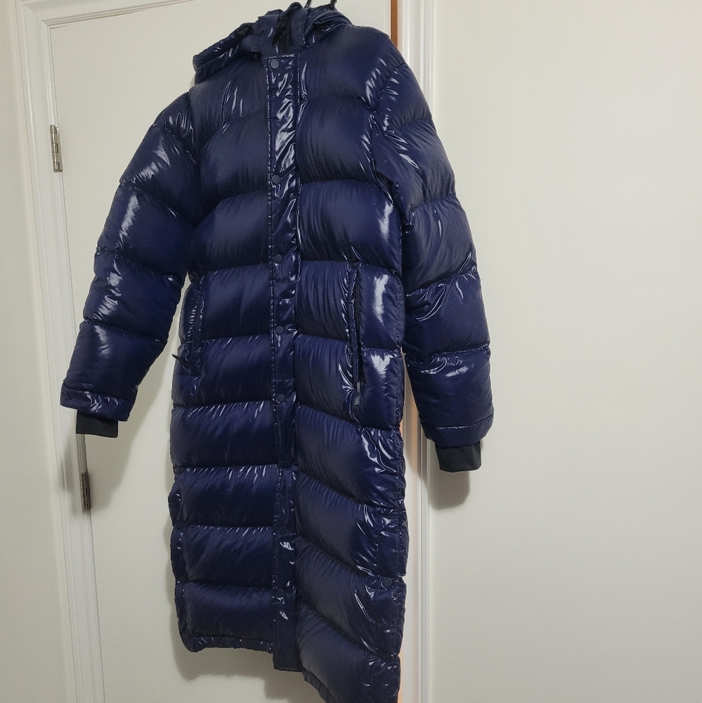 TNA SUPER PUFF LONG WOMENS HIGH GLOSS BLUE SIZE LARGE